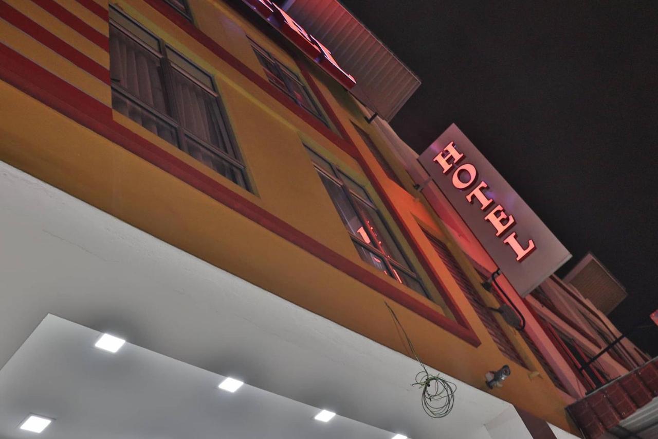 S Rose Hotel Sepang Zewnętrze zdjęcie